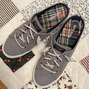 Sperry Topsider light denim blue slides with memory foam, NWOT in size 8 1/2